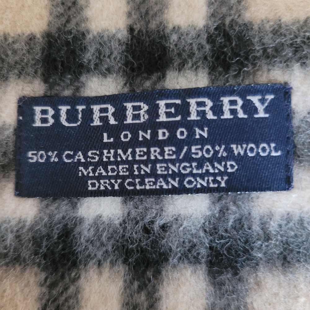 Burberry London Nova Check Scarf - 50% Cashmere/Wool - Made in England - Picture 2 of 4